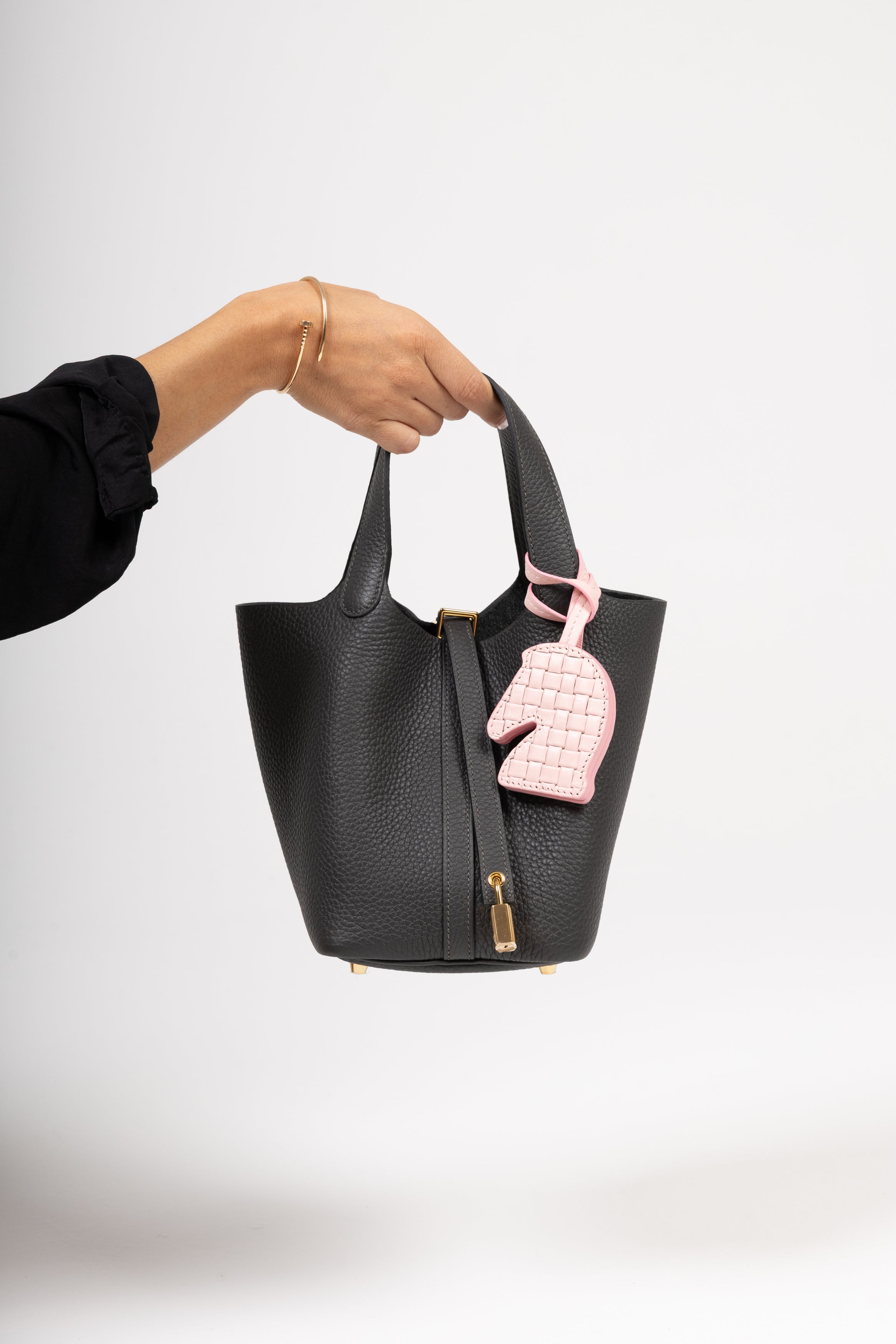 Charm Cavallo